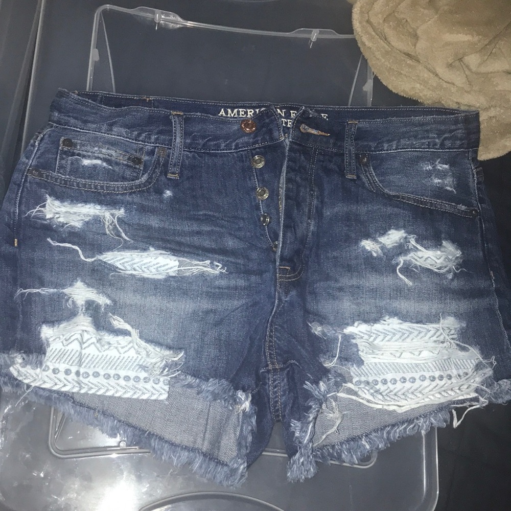 Women’s American Eagle shorts